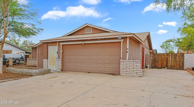 8042 W ELM Street, Phoenix, AZ 85033