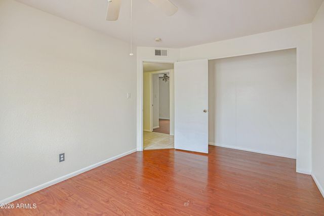 8042 W ELM Street, Phoenix, AZ 85033