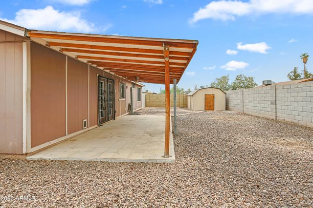 8042 W ELM Street, Phoenix, AZ 85033