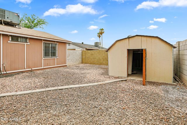 8042 W ELM Street, Phoenix, AZ 85033