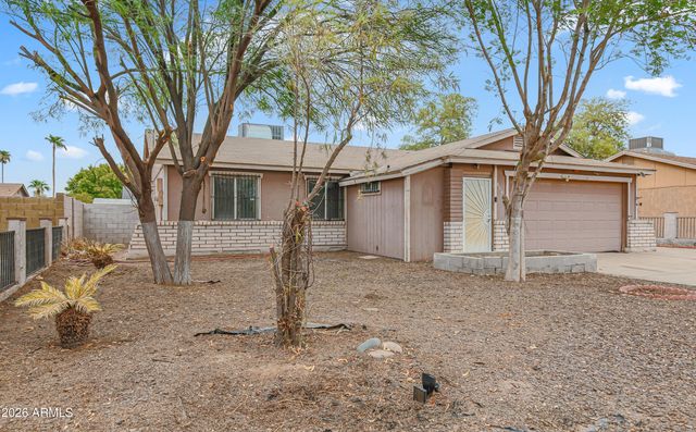 8042 W ELM Street, Phoenix, AZ 85033