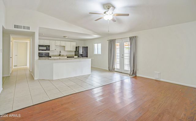 8042 W ELM Street, Phoenix, AZ 85033