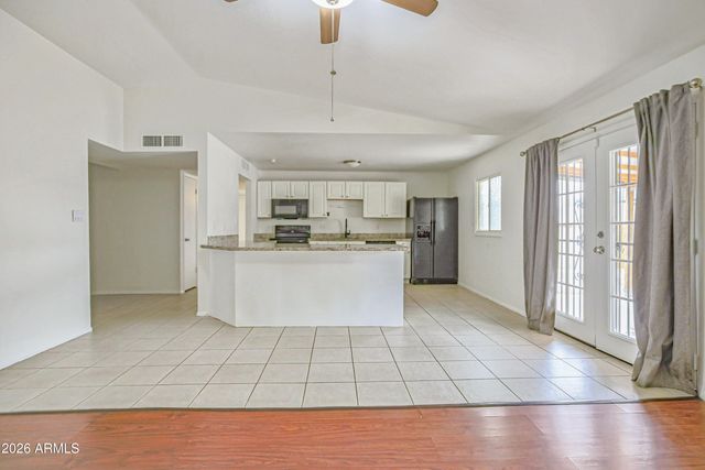 8042 W ELM Street, Phoenix, AZ 85033