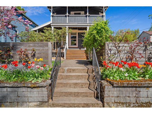 737 Ne SKIDMORE St, Portland, OR 97211