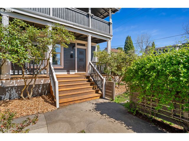 737 Ne SKIDMORE St, Portland, OR 97211