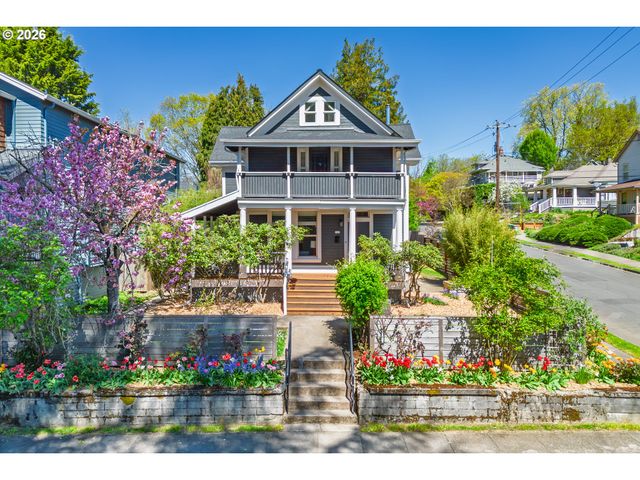 737 Ne SKIDMORE St, Portland, OR 97211