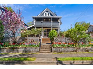737 Ne SKIDMORE St, Portland, OR 97211