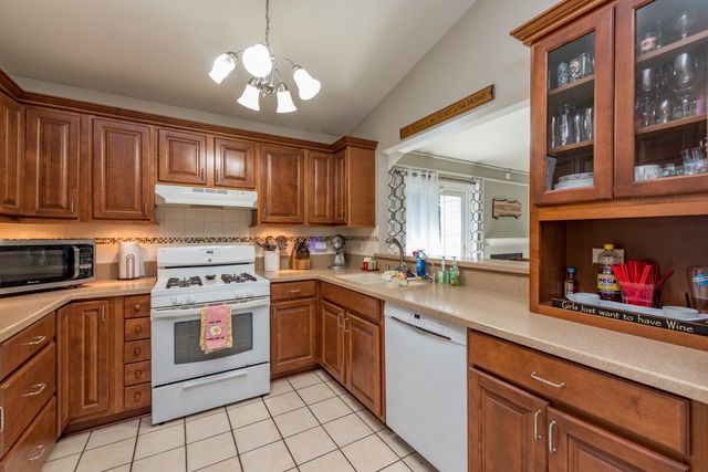 3609 Harbor Ridge Drive, Zion, IL 60099