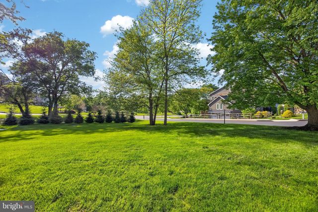 103 FAIRFIELD CT, West Chester, PA 19382