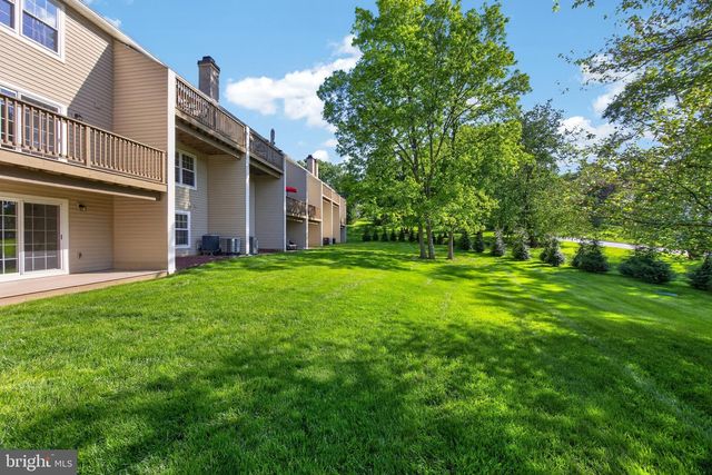 103 FAIRFIELD CT, West Chester, PA 19382