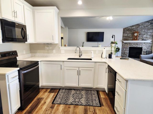 11 MISTRAL COURT, Fond Du Lac, WI 54937