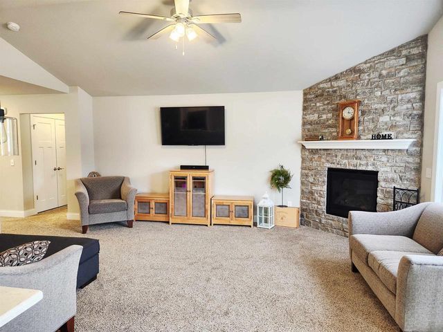 11 MISTRAL COURT, Fond Du Lac, WI 54937