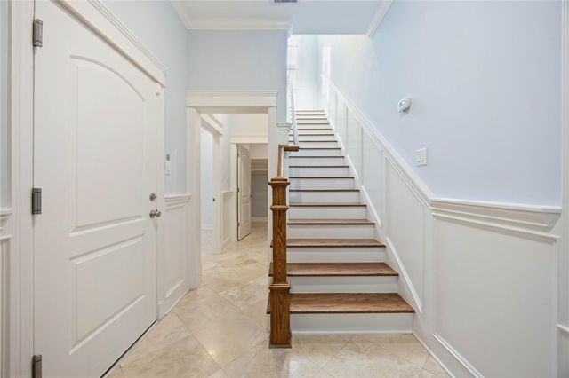 609 Rutland Street C, Houston, TX 77007