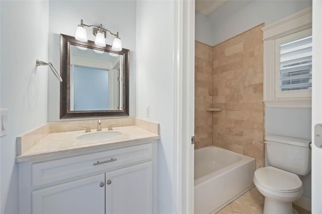 609 Rutland Street C, Houston, TX 77007