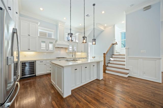 609 Rutland Street C, Houston, TX 77007