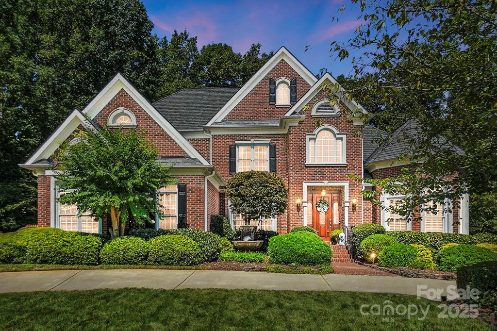 6525 Robin Hollow Drive, Mint Hill, NC 28227