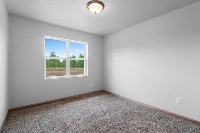 1707 GOLDEN GATE DRIVE, Appleton, WI 54913