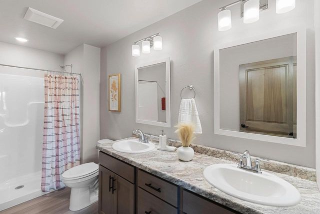1707 GOLDEN GATE DRIVE, Appleton, WI 54913