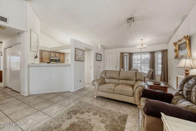 4209 E EVERETT Drive, Phoenix, AZ 85032