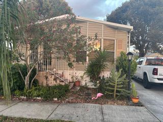 6566 NW 34th Ave Lot#H009 Avenue, Coconut Creek, FL 33073