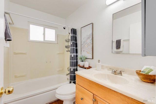 1900 Alice Dr, Vallejo, CA 94589