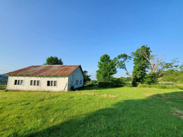 128 Valley View Road, Waterford, VT 05819