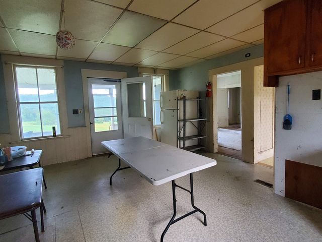 128 Valley View Road, Waterford, VT 05819