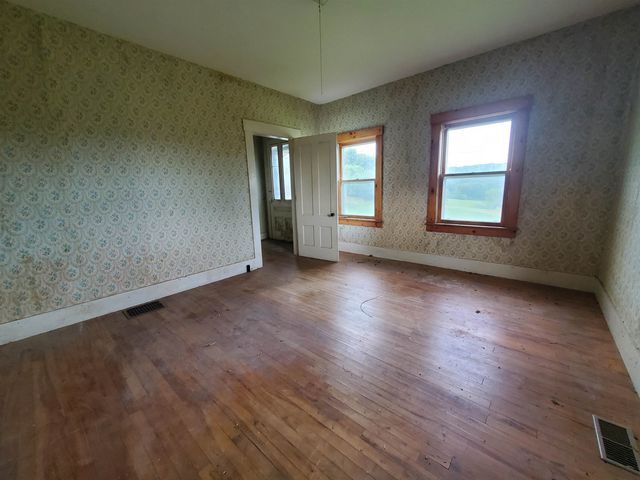 128 Valley View Road, Waterford, VT 05819