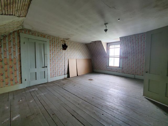 128 Valley View Road, Waterford, VT 05819