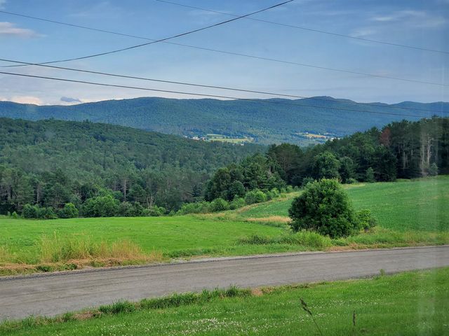 128 Valley View Road, Waterford, VT 05819