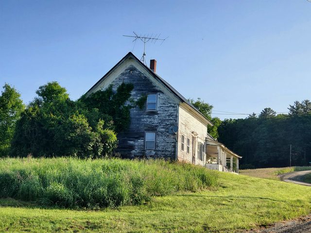128 Valley View Road, Waterford, VT 05819