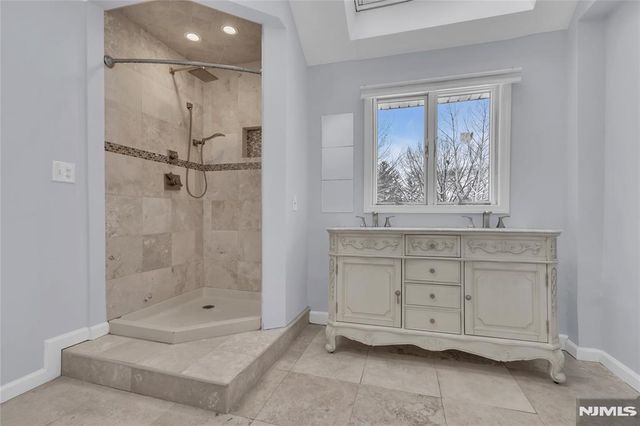 323 Van Houten Avenue, Passaic, NJ 07055