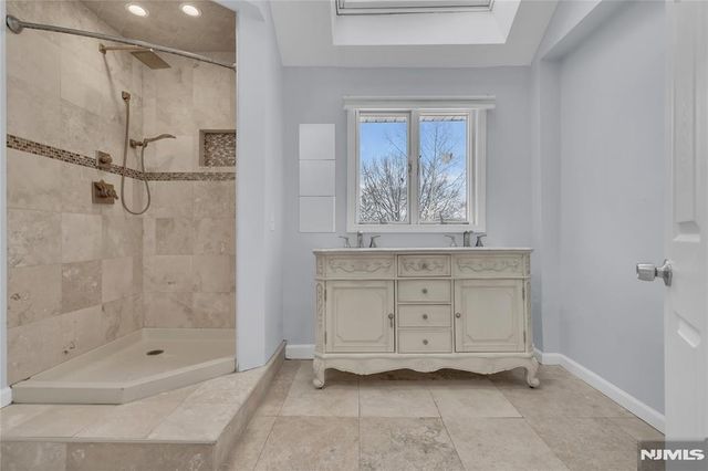 323 Van Houten Avenue, Passaic, NJ 07055