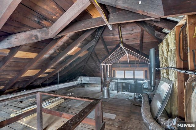 323 Van Houten Avenue, Passaic, NJ 07055