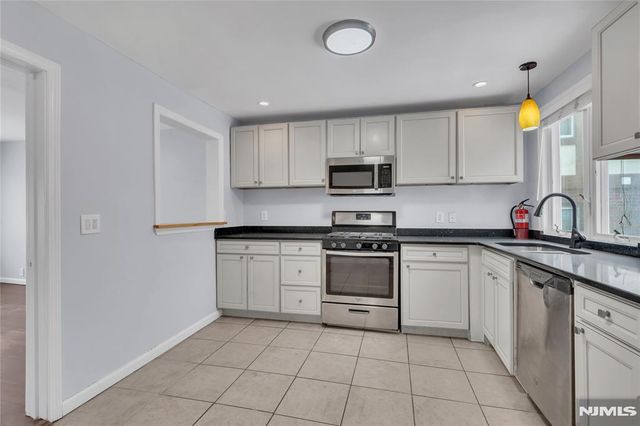 323 Van Houten Avenue, Passaic, NJ 07055