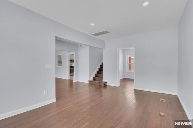 323 Van Houten Avenue, Passaic, NJ 07055