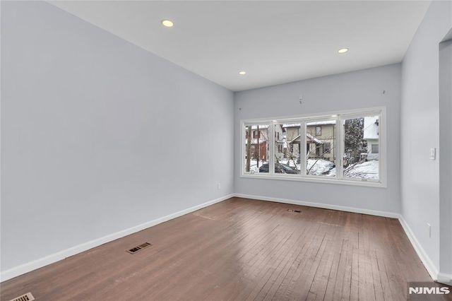 323 Van Houten Avenue, Passaic, NJ 07055