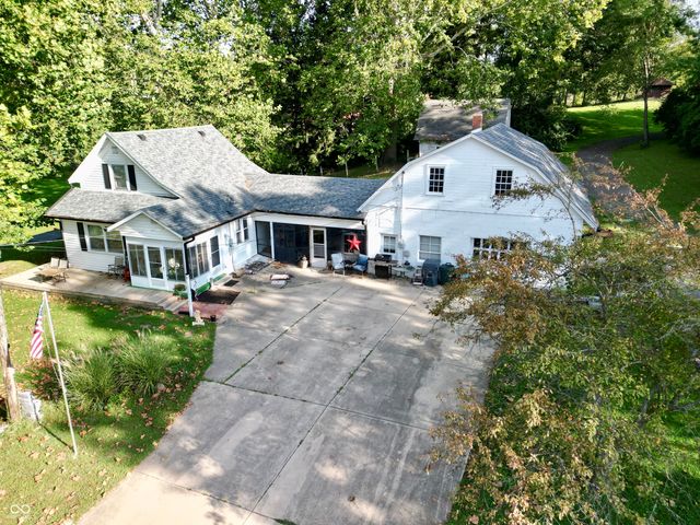 888 E 560 S, Anderson, IN 46013
