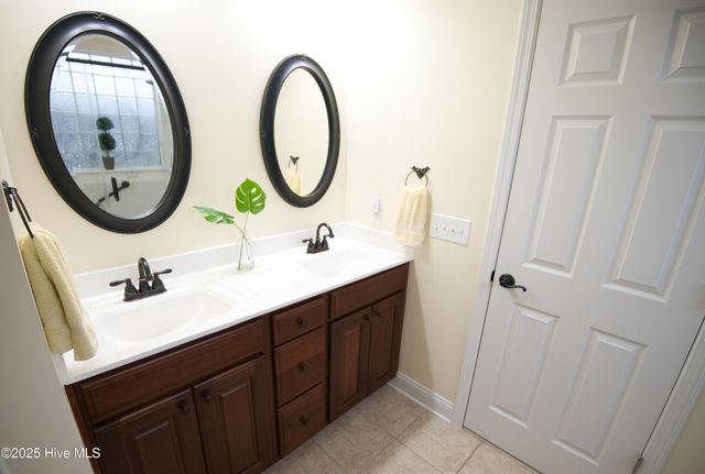 707 Pipit Place NW, Calabash, NC 28467