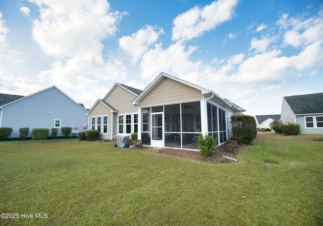 707 Pipit Place NW, Calabash, NC 28467