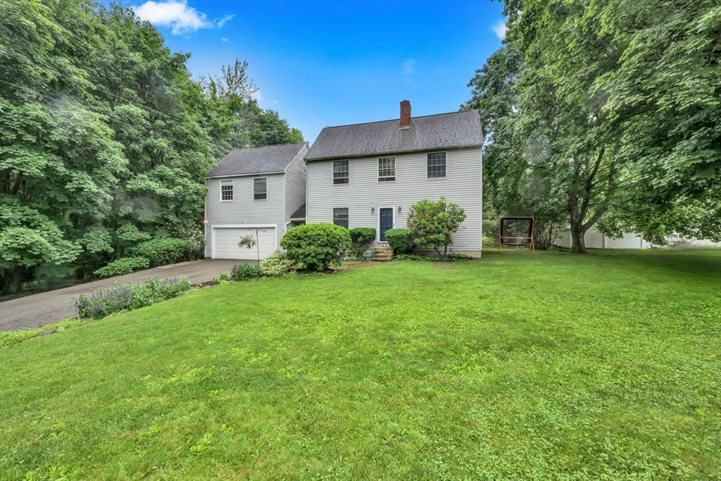 6 Mcgilpin Road, Sturbridge, MA 01566