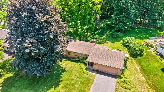 25 Little Brook Drive, Perinton, NY 14534