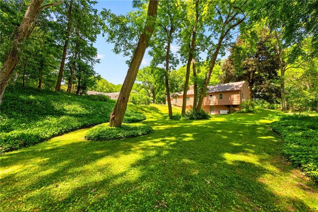 25 Little Brook Drive, Perinton, NY 14534
