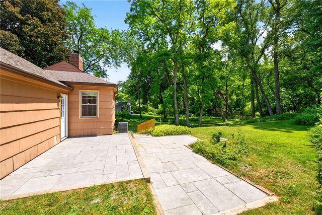 25 Little Brook Drive, Perinton, NY 14534