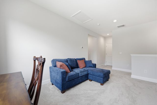 137 Hawthorne Landing Drive, Goose Creek, SC 29445