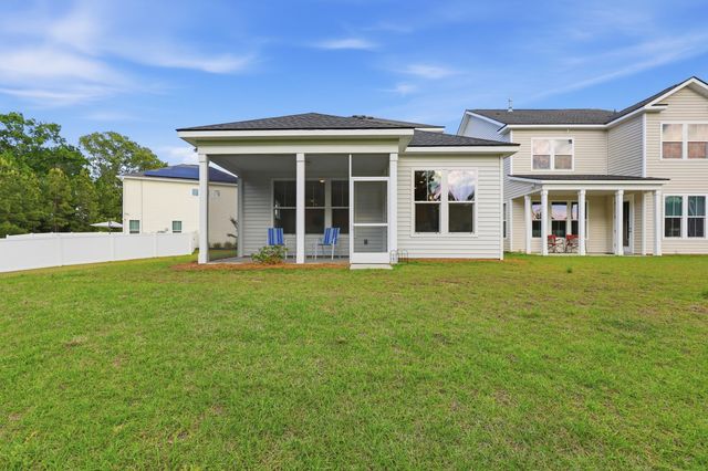 137 Hawthorne Landing Drive, Goose Creek, SC 29445