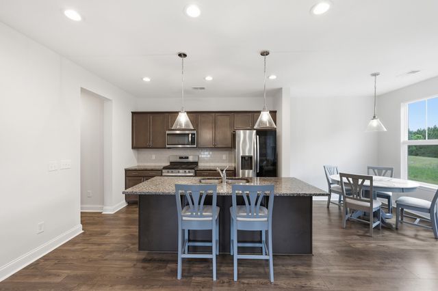 137 Hawthorne Landing Drive, Goose Creek, SC 29445
