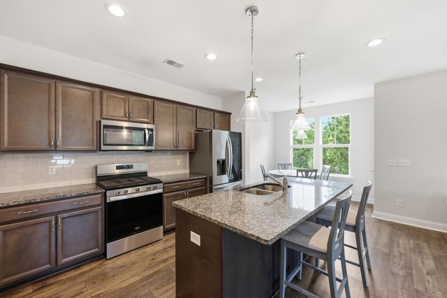 137 Hawthorne Landing Drive, Goose Creek, SC 29445