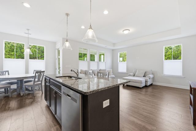 137 Hawthorne Landing Drive, Goose Creek, SC 29445