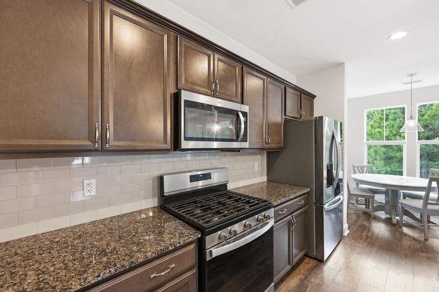137 Hawthorne Landing Drive, Goose Creek, SC 29445
